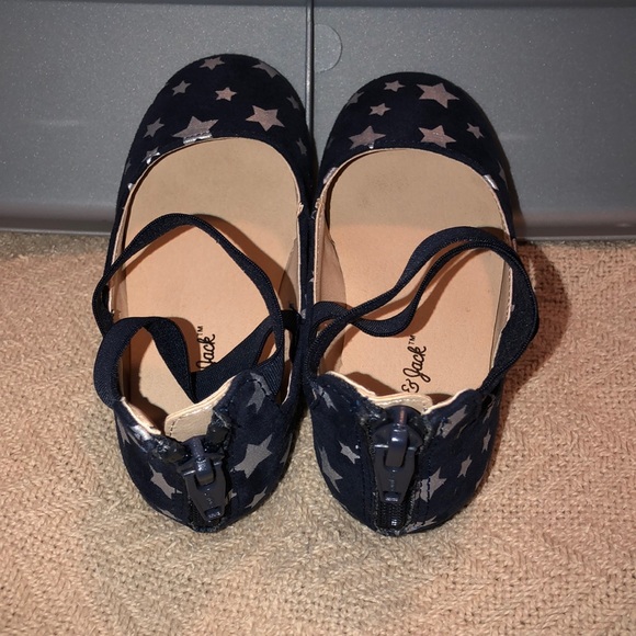 Toddler girl Shoes EUC - Picture 3 of 3